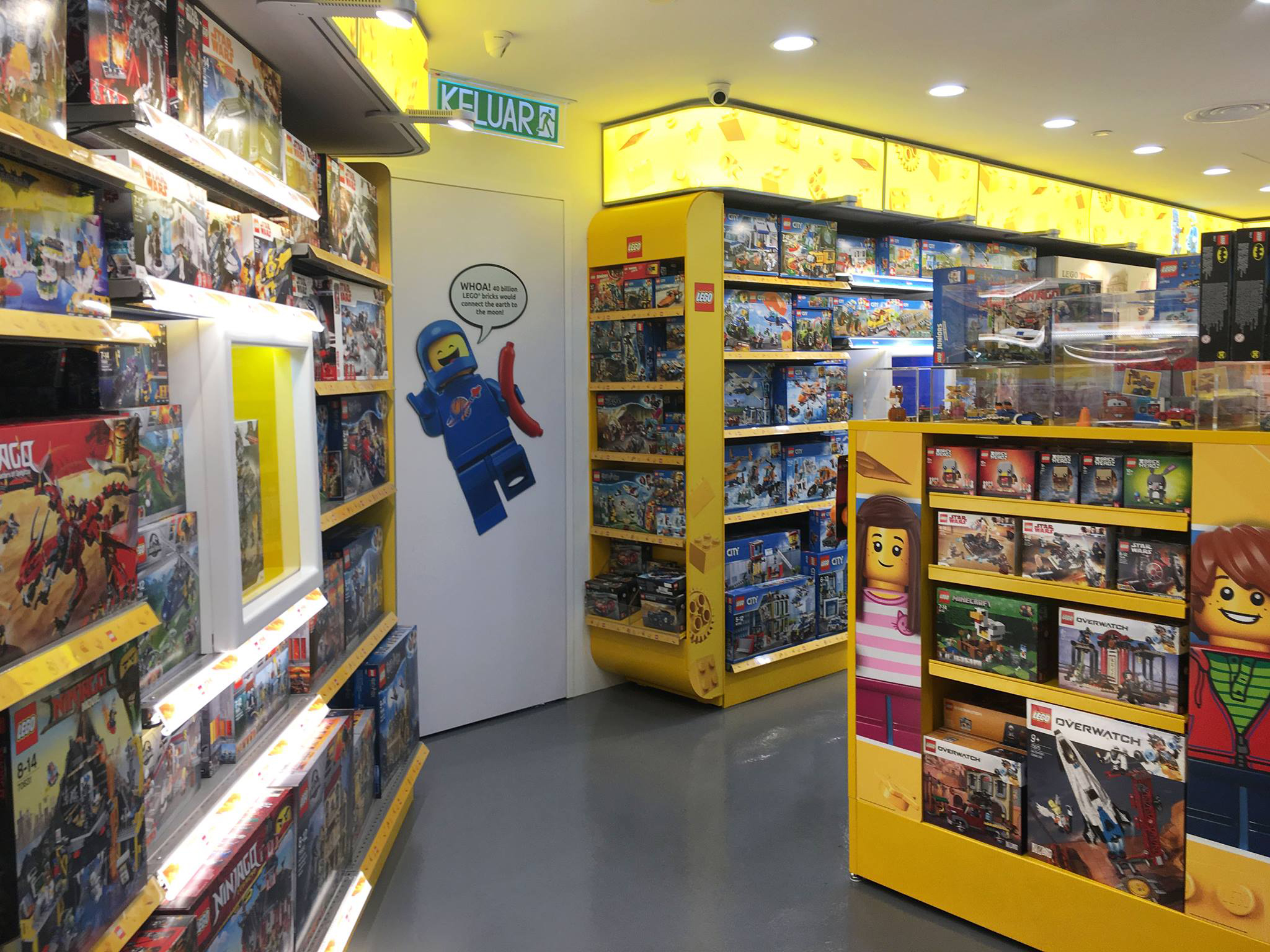 travel-retail-lego-03